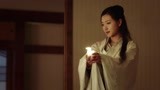 发酒疯的女人真可怕，老公都被打的鼻青脸肿！