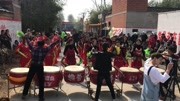 河南省镇平县民间大型锣鼓队表演,动作非常整齐,场面十分壮观!生活完整版视频在线观看爱奇艺