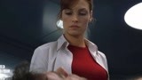 X战警：美女医生刚给昏迷的金刚狼注射液体，差点被金刚狼弄死！