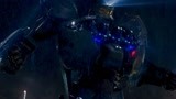 环太平洋：怪兽竟然还会电池脉冲，突袭者瞬间瘫痪，这下真危险！
