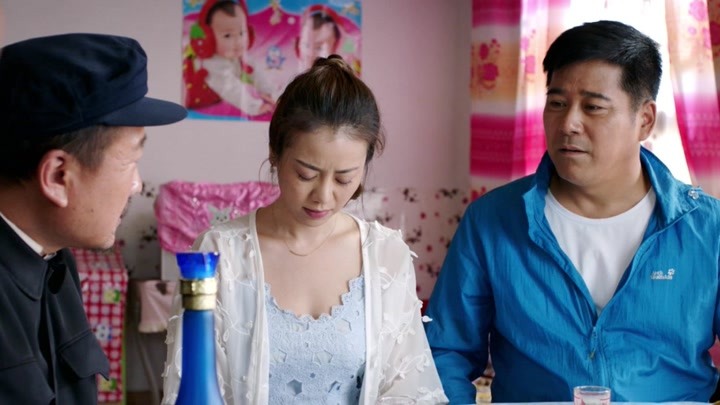 风从塬上来：花季女孩恋上大叔，老父亲不同意打断女儿的腿