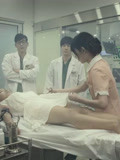 女子昏迷后遭医生欺负,每天苦练杀猪技术,化身美女屠夫报仇