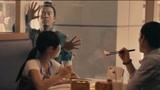 超时空救兵:古代人穿越到现代，吃饭拿出银子结账，太可爱了！