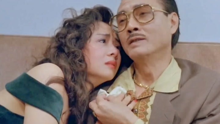 一部惊艳的动作港片,叶子楣吃大亏了,看了十遍都不够
