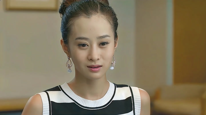 杨雪漫跟老总透露闺蜜信息，竟是闺蜜提前安排好的，这闺蜜真可怕