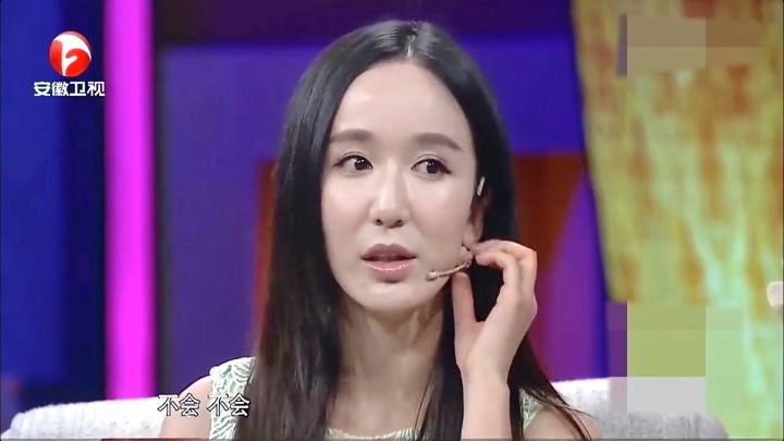 娄艺潇讲述与刘恺威拍戏趣事,拍吻戏一场要拍十几遍,太难为情了