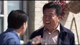 我的土地我的家：小伙找上女孩索吻，却被女孩她爹撞到，尴尬！