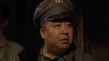 战北平：胖子营长为留条退路，半夜收留解放军，让他们住到军营里