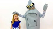 嘟嘟的亲子儿童乐园！小萝莉的玩具机器人，真是可爱啊！