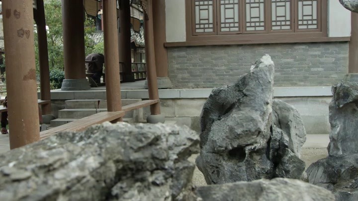 一代侠女成就乱世英雄