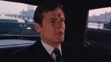 《007之你死我活》黑人男子暗中杀了司机 007坐的出租车有危险