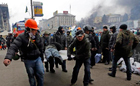 乌克兰警方清场独立广场 示威者遭驱逐