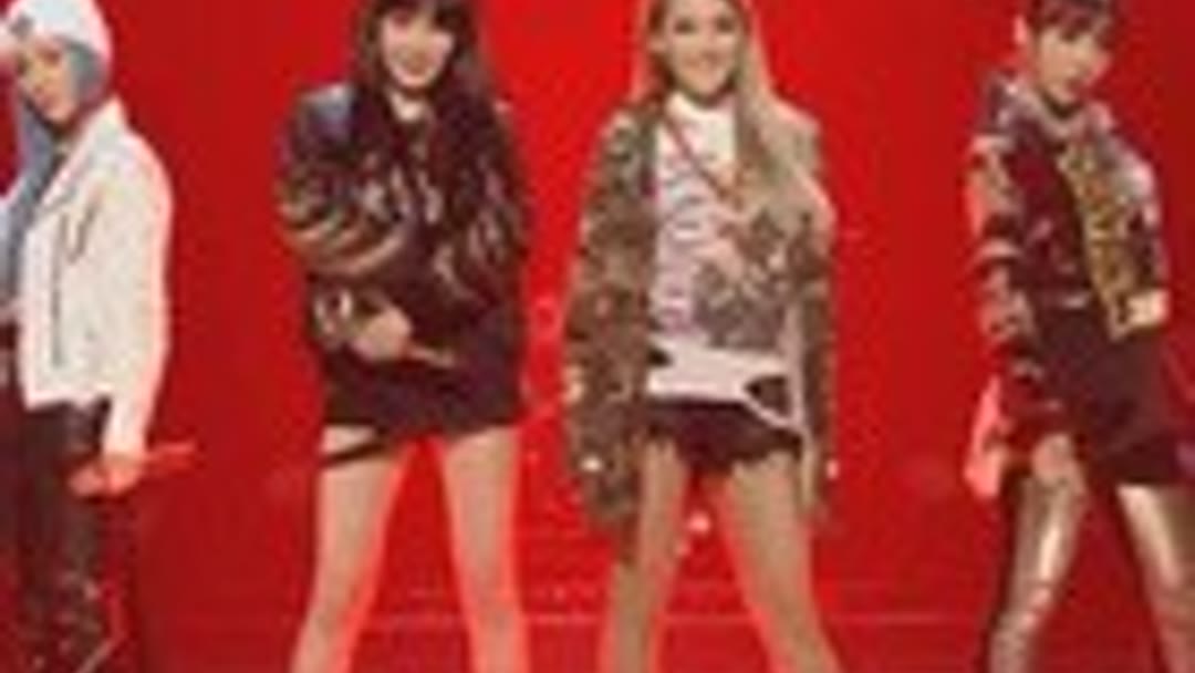 Watch the latest 2NE1 - Come Back Home 现场版 14/03/21 (2014) online with ...