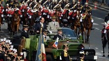 法国举行国庆日阅兵式 中国首次出席仪式