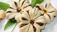 枣泥梅花酥date paste filled flower pastry