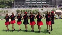 《宝泉水库表演的水兵舞一拖三视频表演团队版》新乡县社区舞蹈队