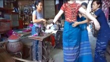 为何缅甸的女人都爱穿筒裙？当她们解开筒裙后，让人挪不开眼