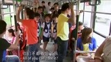 快乐星球：小孩公交车上遇小偷，果断出手，大人却吓得不敢说话