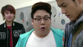온라인에서 시 교화적첩신고수 12화 자막 언어 더빙 언어