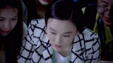 舰在亚丁湾：毛队长和记者玩游戏，气氛瞬间得点燃，太热闹了