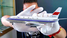 中国第一架波音737-200中国民航涂装，这个涂装是不是很面熟？