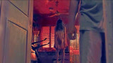 僵尸：钱小豪住进出租屋，在美女的眼中，屋内竟是这恐怖的一幕！