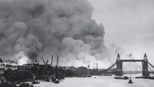 伦敦大轰炸，英国5万余人死于轰炸，丘吉尔目睹惨剧后落泪
