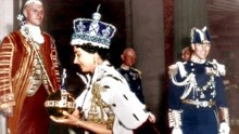 1953年，伊丽莎白女王的加冕仪式，英国广播公司全程直播