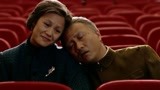 金婚：耿直终于浪漫一次，陪舒曼来看歌舞剧，靠在舒曼肩膀上睡着