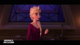 冰雪奇缘2，艾莎女王回忆小时候，穿着紫色睡袍