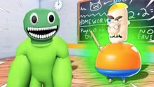ROBLOX游戏：巨人宝宝帮助绿色班班逃离幼儿园，太酷了！