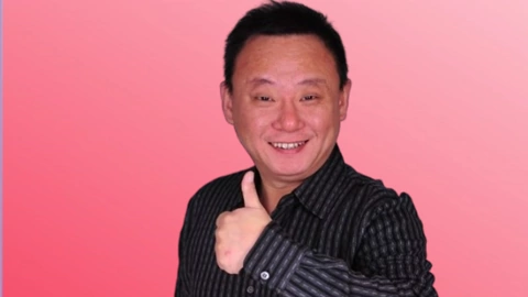  妻子確診不死的癌症，陪妻子治病23年，邵峰風光背後盡是心酸 (2023) Legendas em português Dublagem em chinês