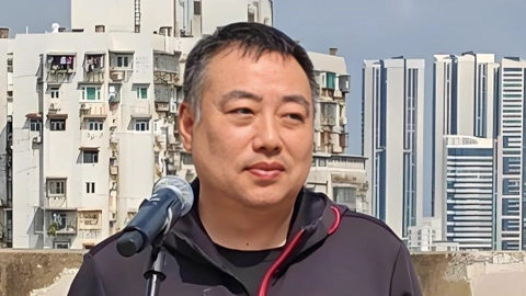 Xem 國乒運動員開啥車？王楚欽奢華劉國樑低調，看到張繼科：我庫裡難 (2025) Vietsub Thuyết minh